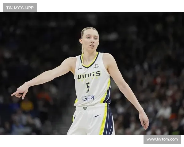 WNBA状元之争愈加激烈 布克斯砍44分力压佩奇39分成为新焦点 WNBA状元之争愈加激烈 布克斯砍44分力压佩奇39分成为新焦点